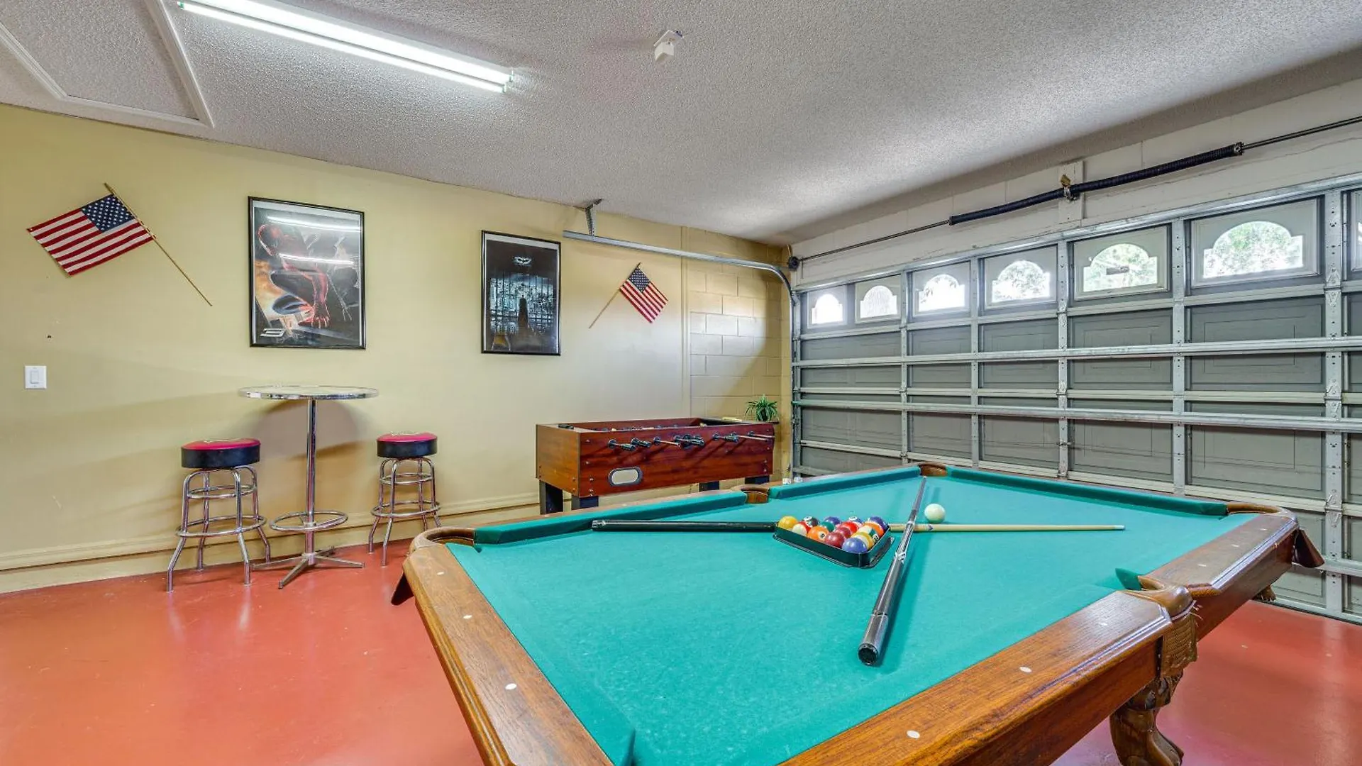 Family-friendly House With Private Pool! Holiday home
