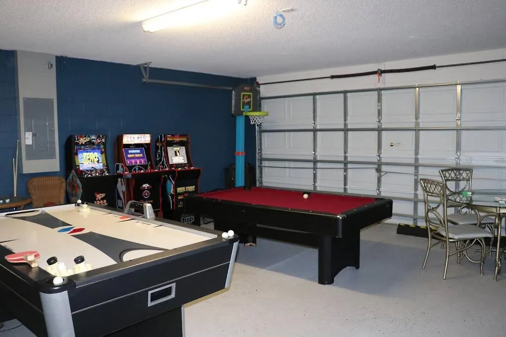 Magical Retreat Private Pool, Lakeview & Game * Kissimmee