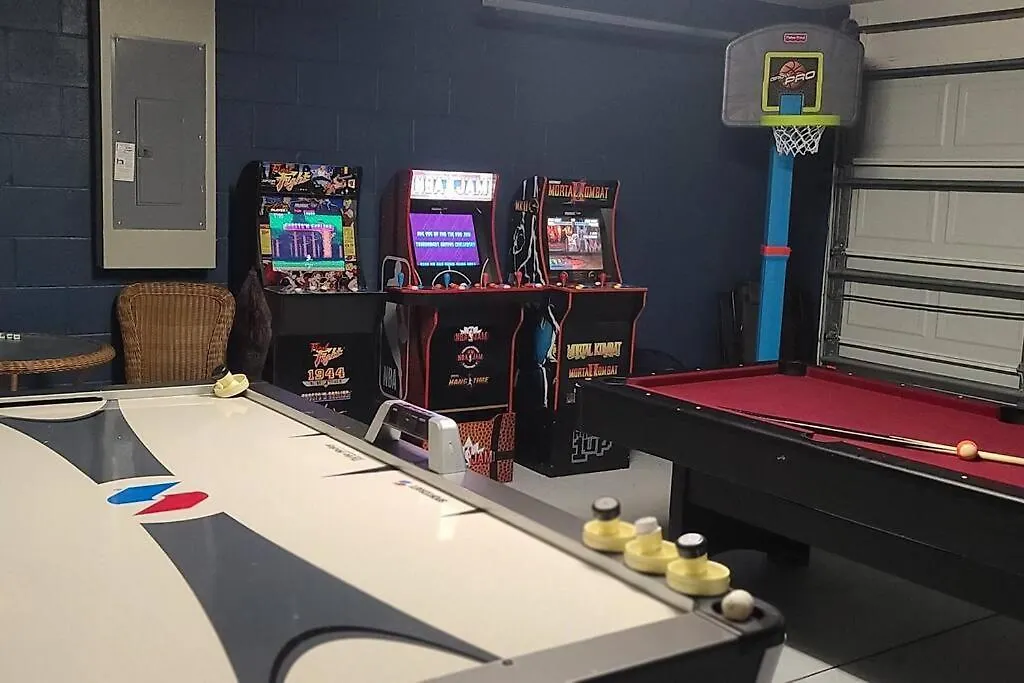 Βίλα Magical Retreat Private Pool, Lakeview & Game *