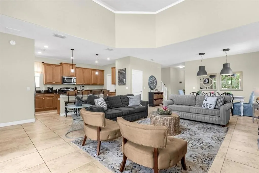 5 Bedrooms- 5 Bathrooms- Paradise Palms 2989bp *
