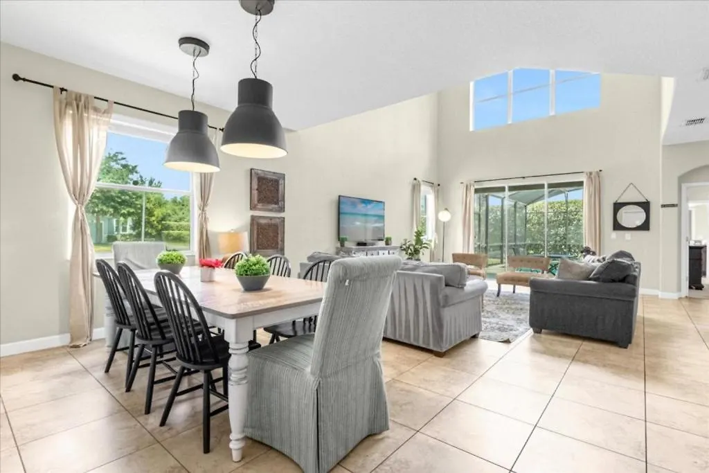 5 Bedrooms- 5 Bathrooms- Paradise Palms 2989bp