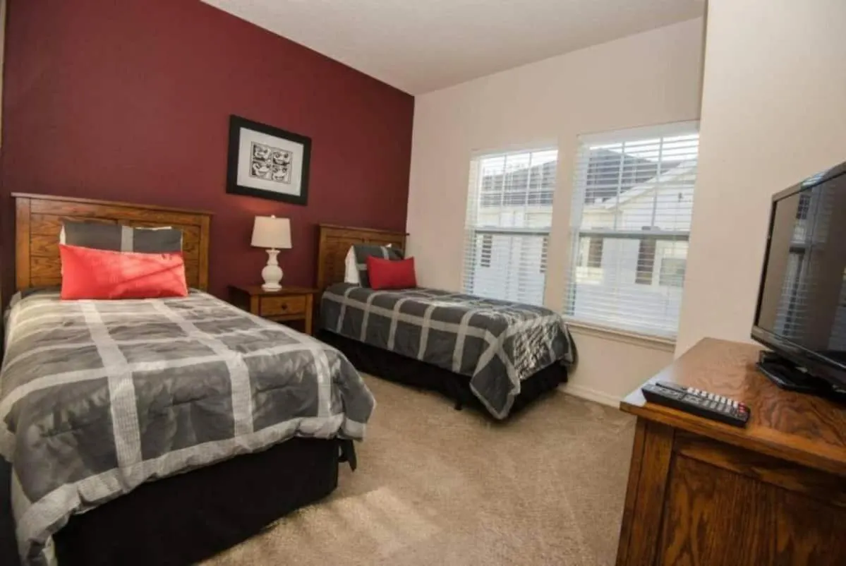 5372 Lovely Inside Area
