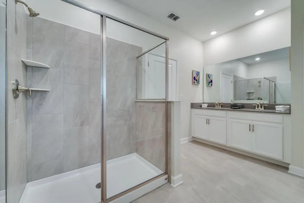 9 Bedroom Family Friendly Retreat - Private Pool Lantställe Kissimmee