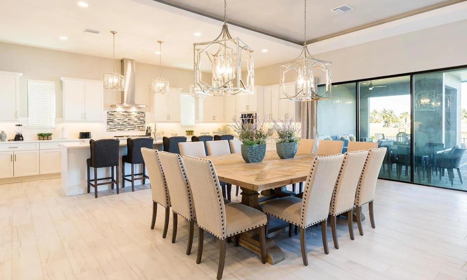 Upscale 8 Bdrm With Theater At Reunion Holiday home *