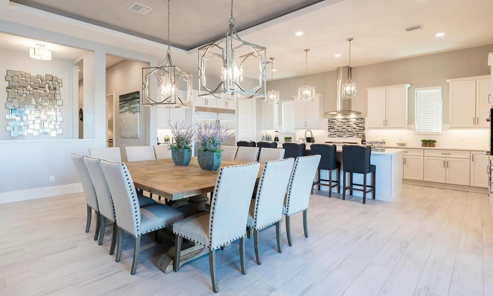 Upscale 8 Bdrm With Theater At Reunion Holiday home Kissimmee
