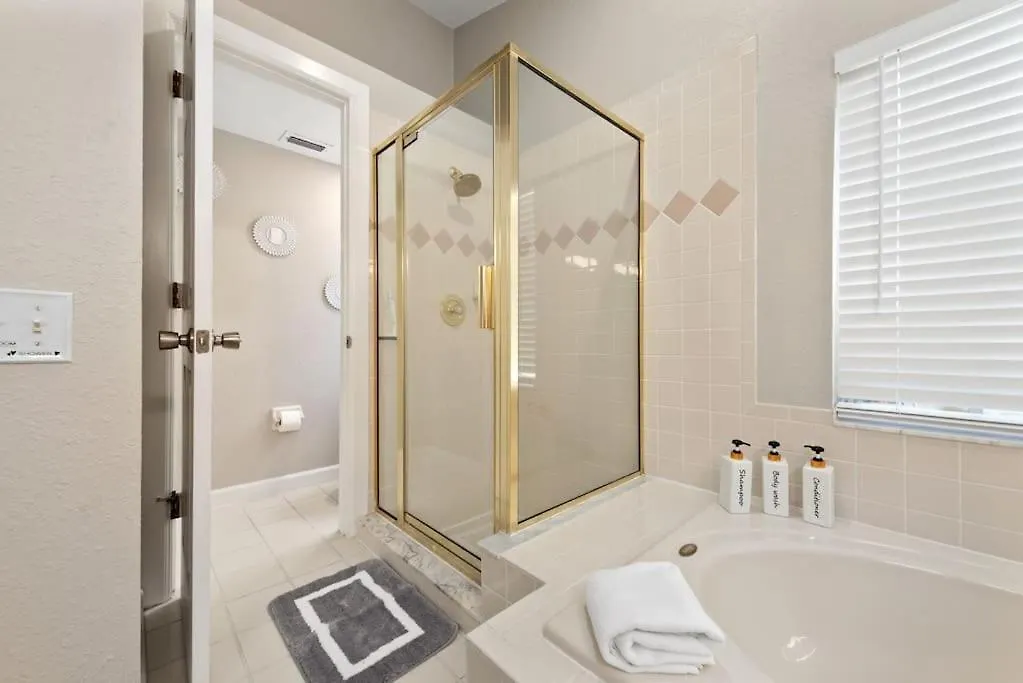 Hébergement de vacances Beautiful Near Disney, Heated Pool, Bbq, 4 Bedrooms