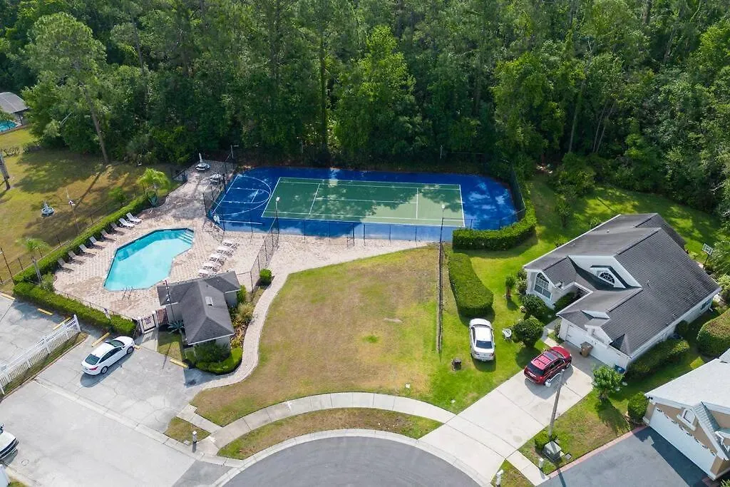 Hébergement de vacances Beautiful Near Disney, Heated Pool, Bbq, 4 Bedrooms *