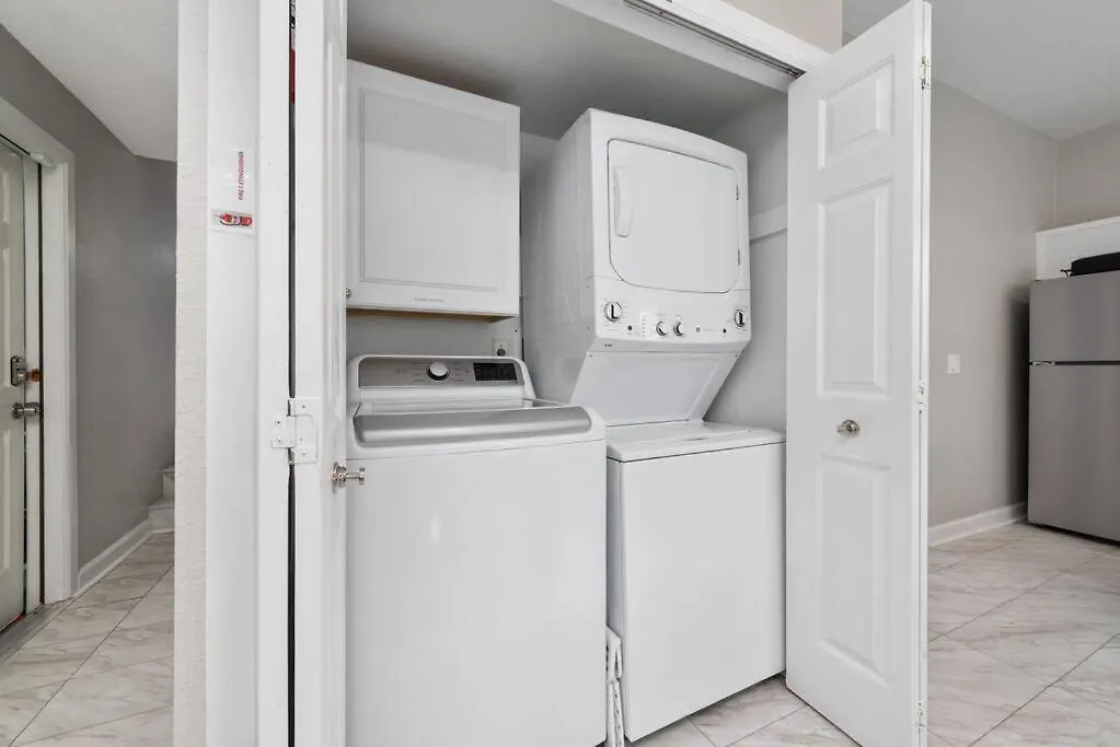 Hébergement de vacances Beautiful Near Disney, Heated Pool, Bbq, 4 Bedrooms