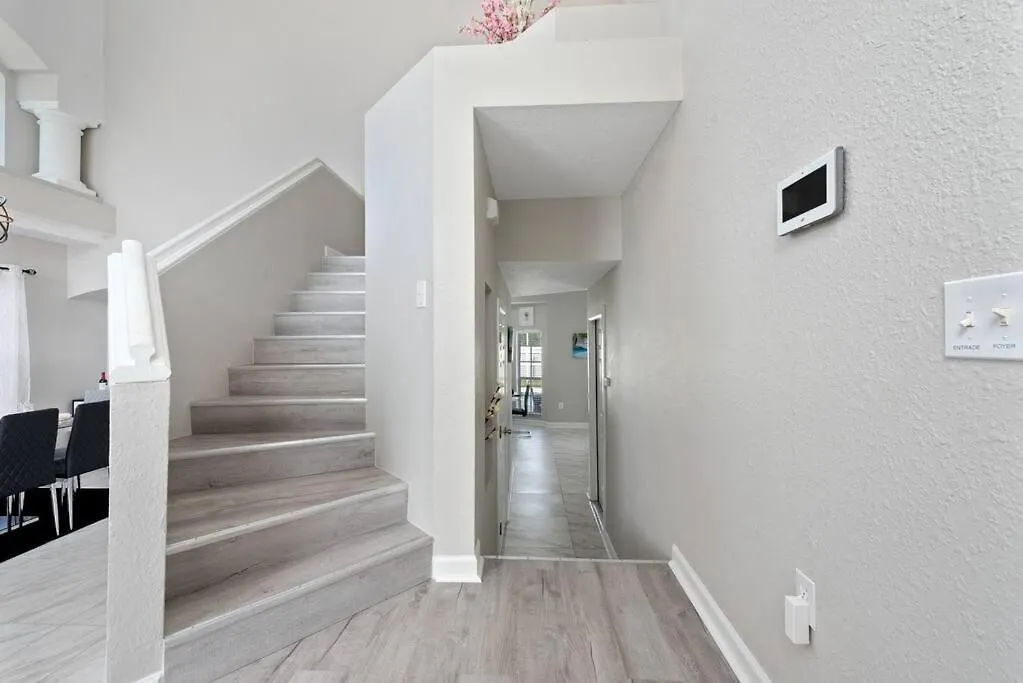 Hébergement de vacances Beautiful Near Disney, Heated Pool, Bbq, 4 Bedrooms