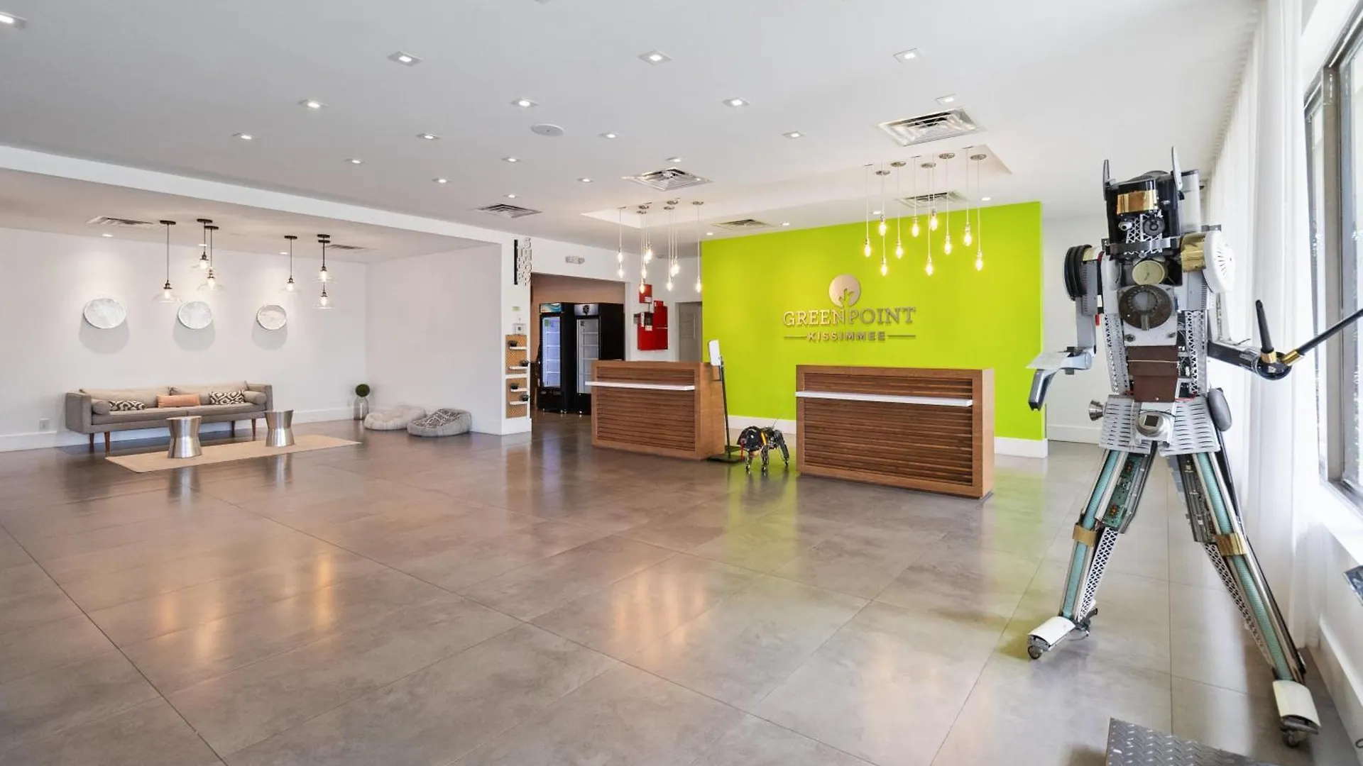 1-1 Condo-hotel With Double Bed And Community Pool Miles From Disney! Apartment