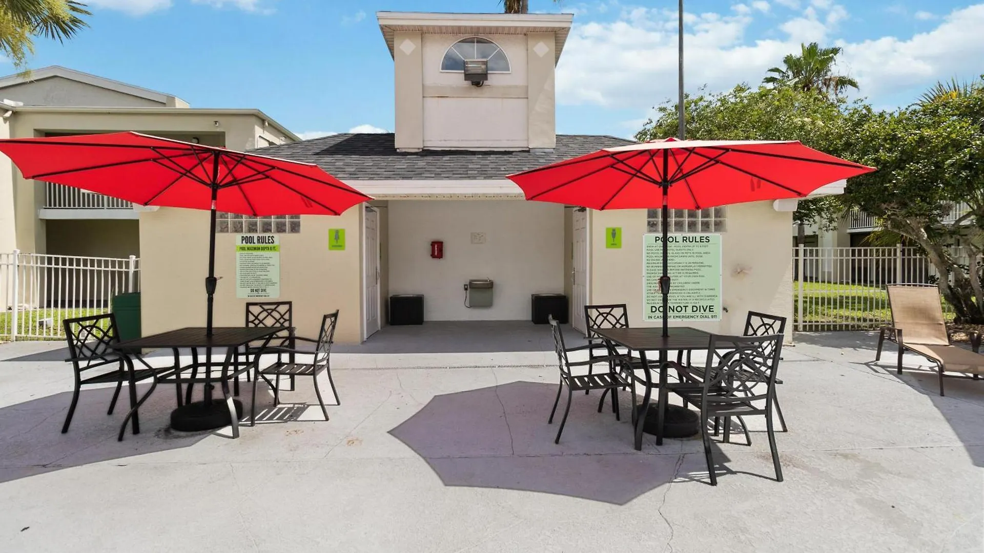 Apartment 1-1 Condo-hotel With Double Bed And Community Pool Miles From Disney! *