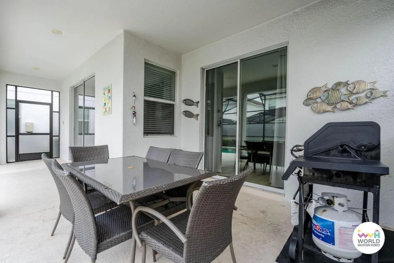 6 Bedroom 5 Bathroom Storey 4770kc Semesterbostad *