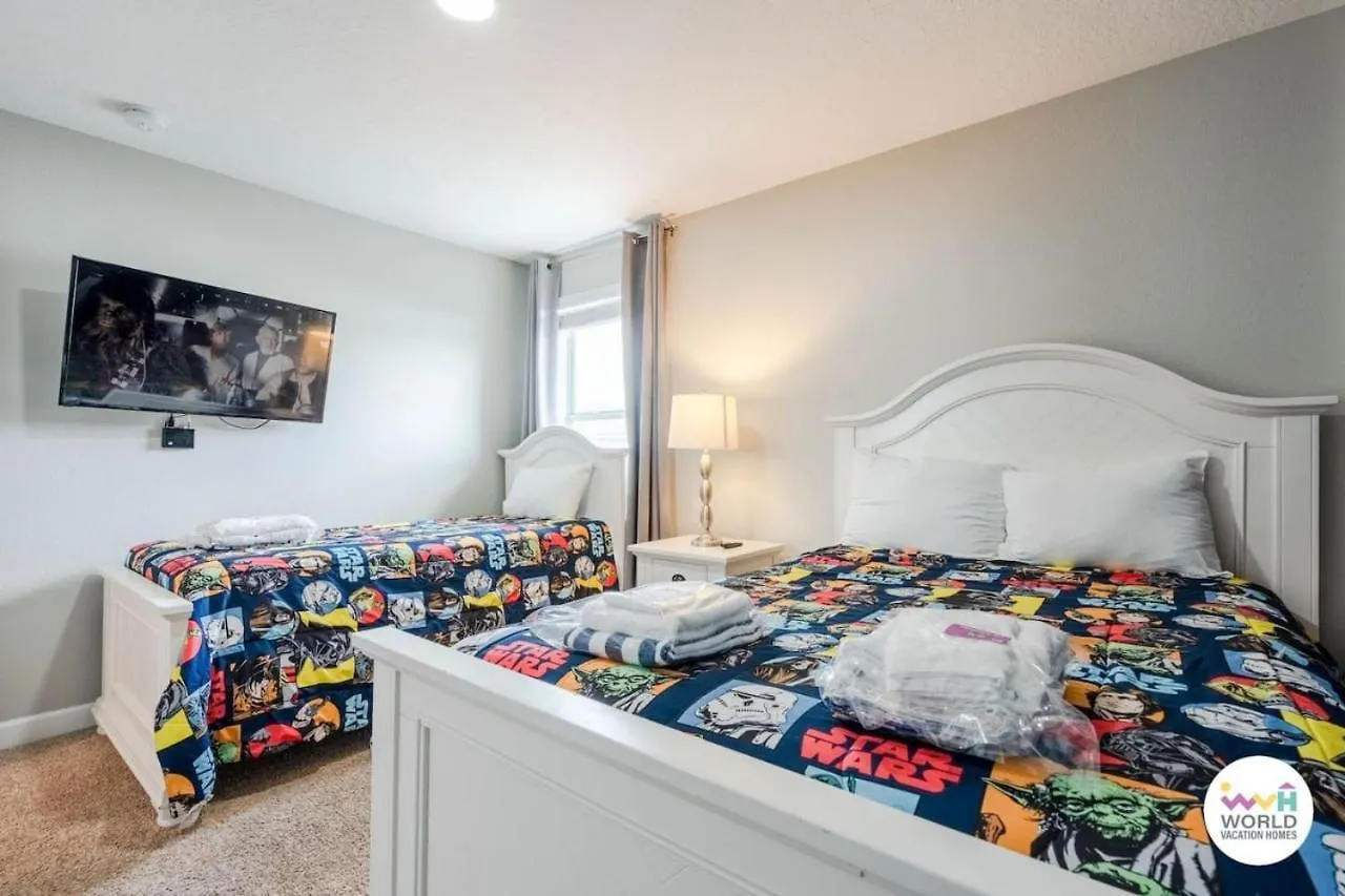 Semesterbostad 6 Bedroom 5 Bathroom Storey 4770kc