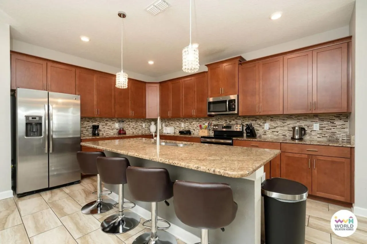 6 Bedroom 5 Bathroom Storey 4770kc Kissimmee