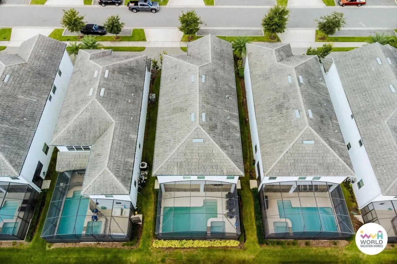 6 Bedroom 5 Bathroom Storey 4770kc Semesterbostad *