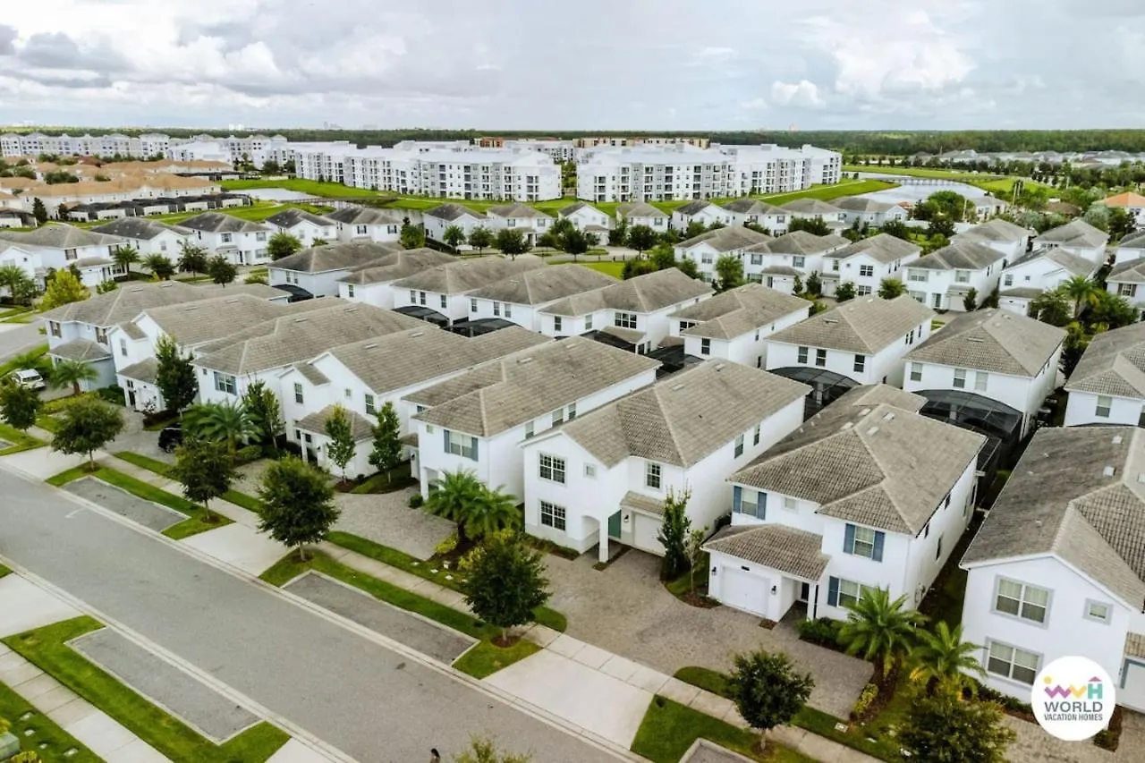 6 Bedroom 5 Bathroom Storey 4770kc Semesterbostad Kissimmee