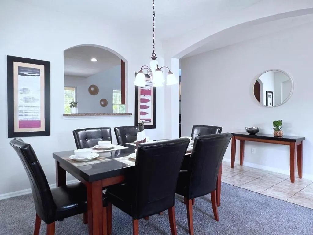 Holiday home Luxurious 6bd Pool Haven Refreshing And Chic-4464n Kissimmee