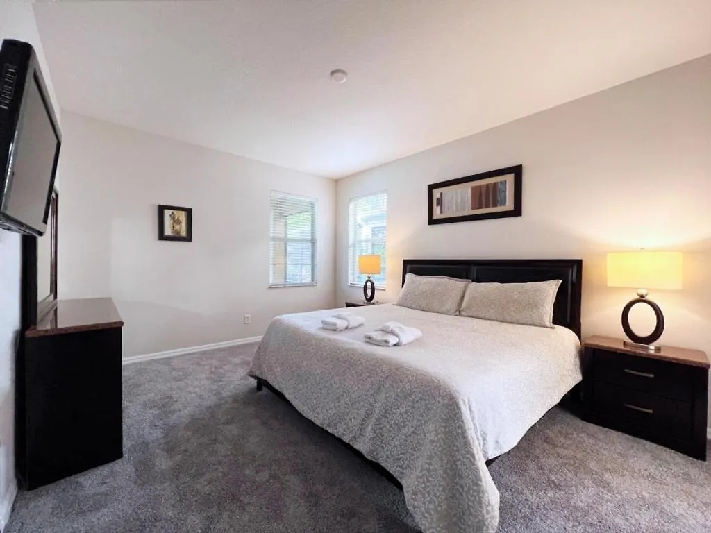 Holiday home Luxurious 6bd Pool Haven Refreshing And Chic-4464n Kissimmee