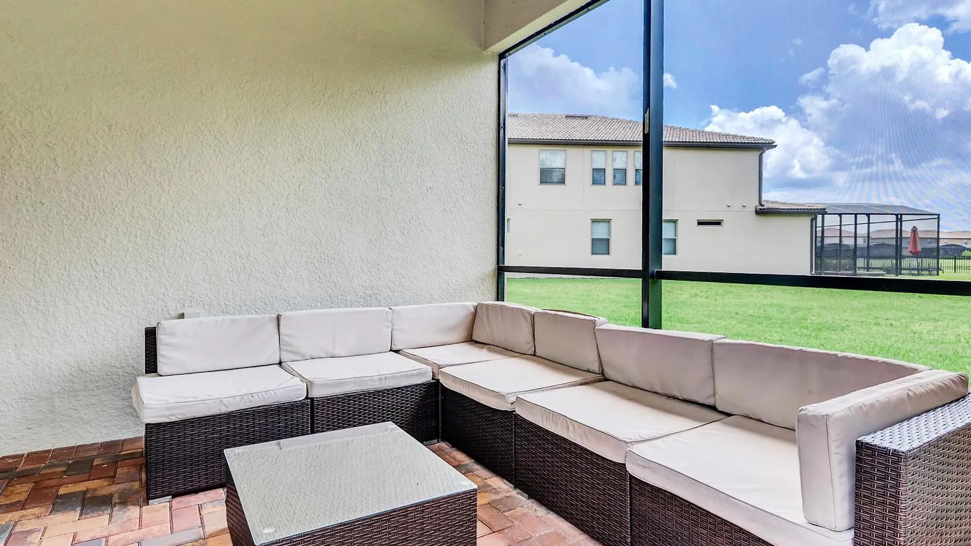 Villa Windsor At Westside 259 By *