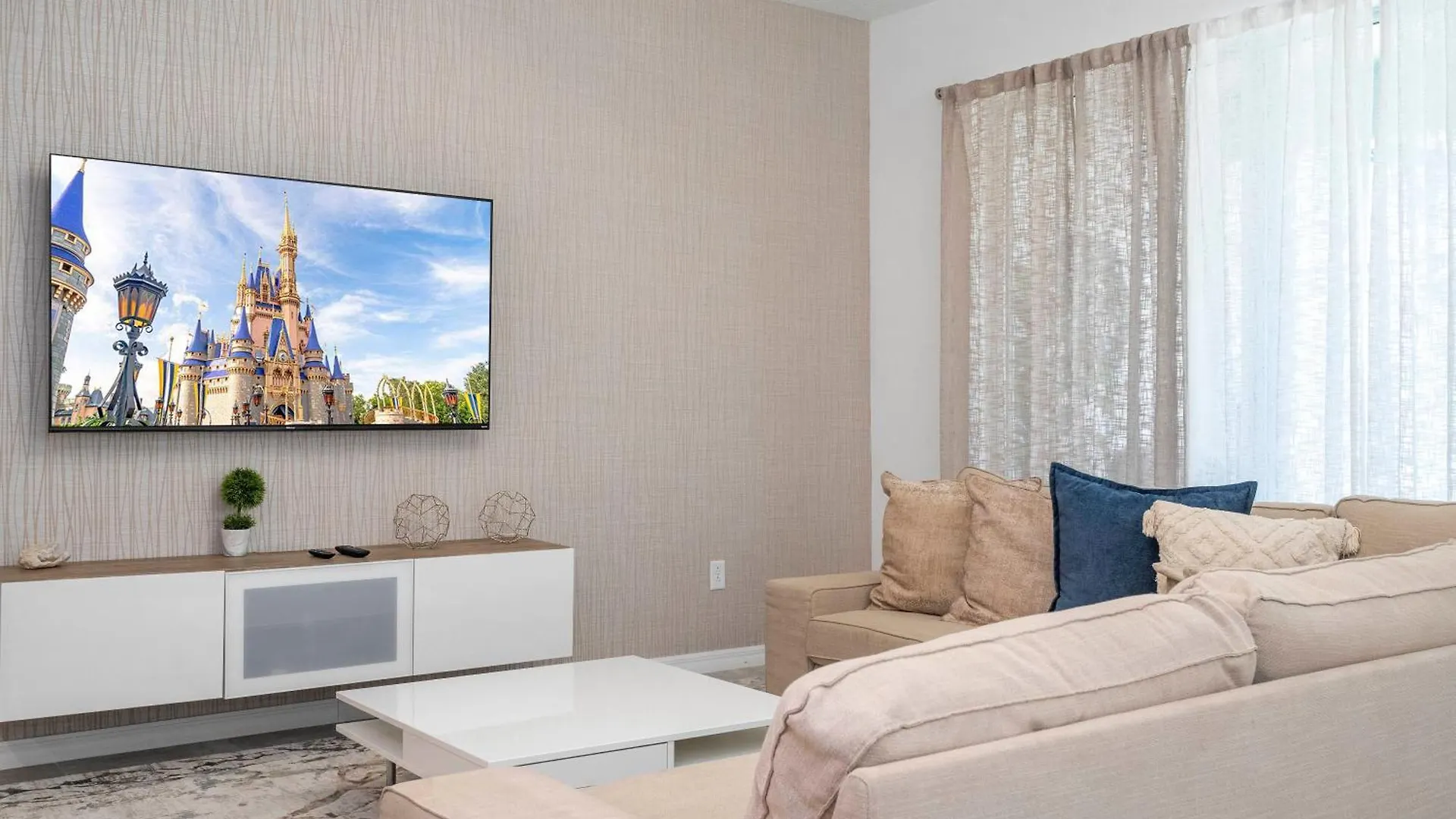 Stunning 5 Bedrom At Solara Semesterbostad
