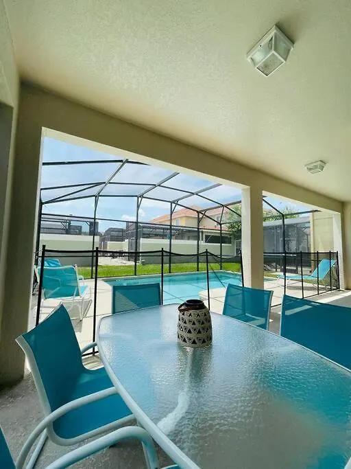 Paradise Palms-amazing 6 Bd Holiday home
