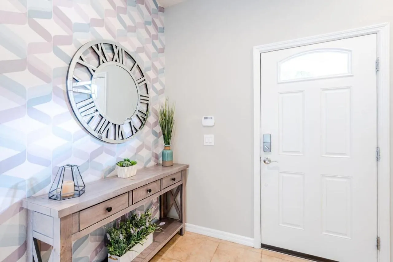 5 Bedroom 4.5 Bathroom Windsor At Westside 8883 קיסימי