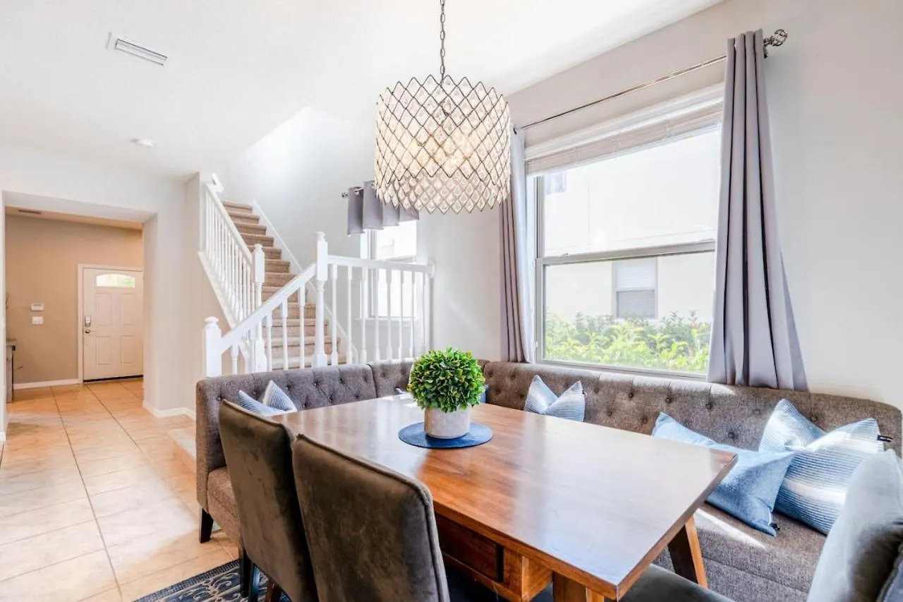 5 Bedroom 4.5 Bathroom Windsor At Westside 8883 בית נופש