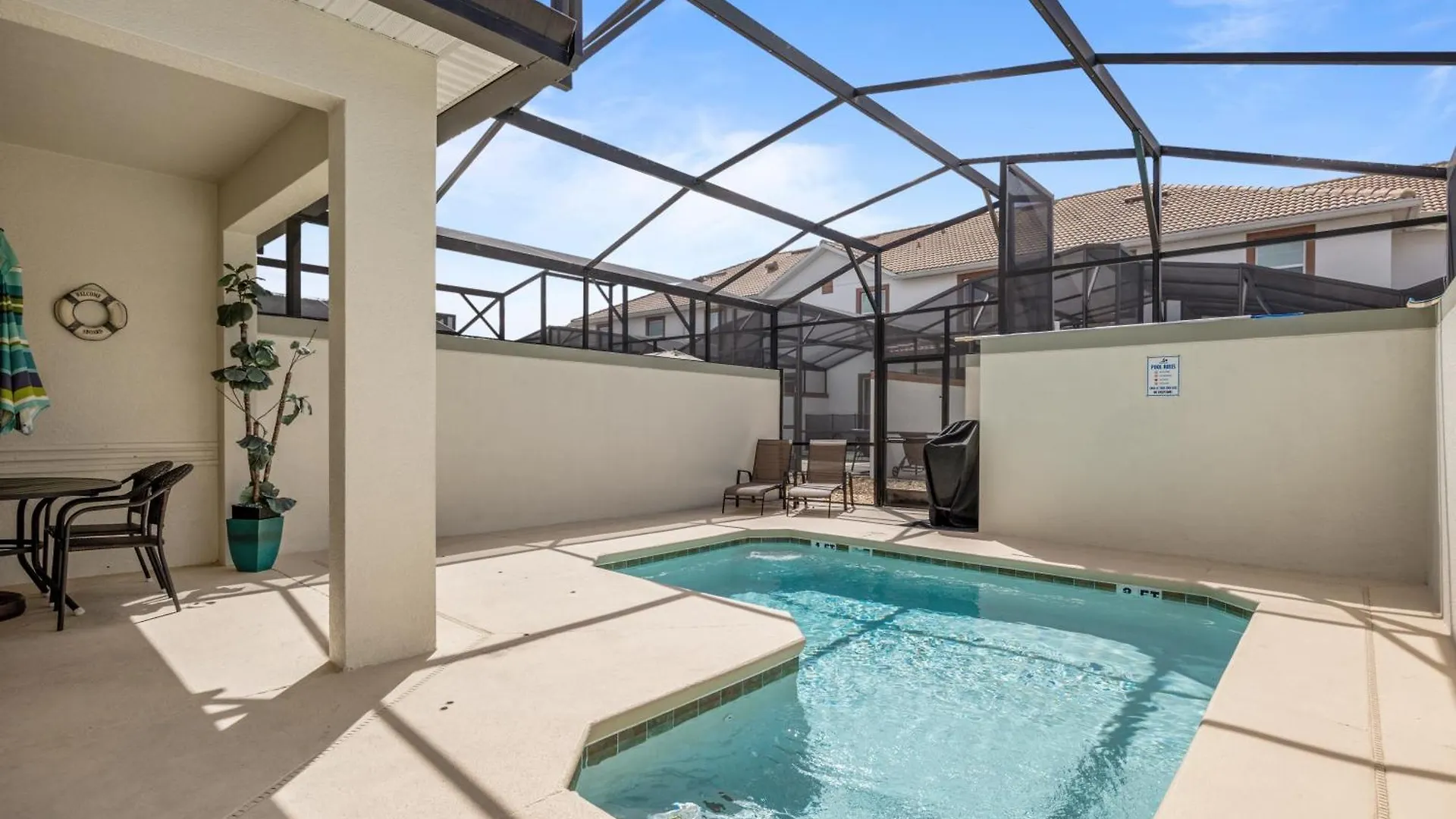 Renewed Luxury Townhouse With Private Pool Vakantiehuis *
