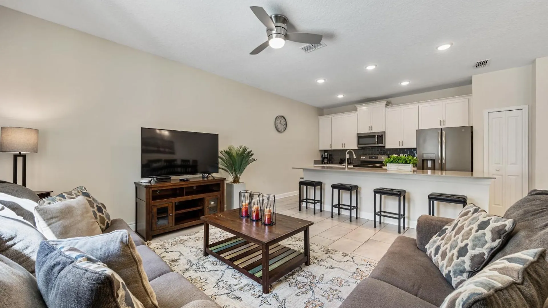 Renewed Luxury Townhouse With Private Pool Vakantiehuis Kissimmee