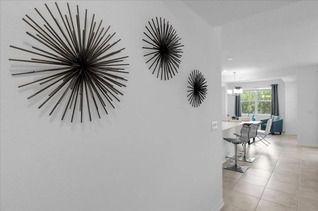 2 Bedrooms- 2 Bathrooms- Storey 4751-207 Ct * קיסימי