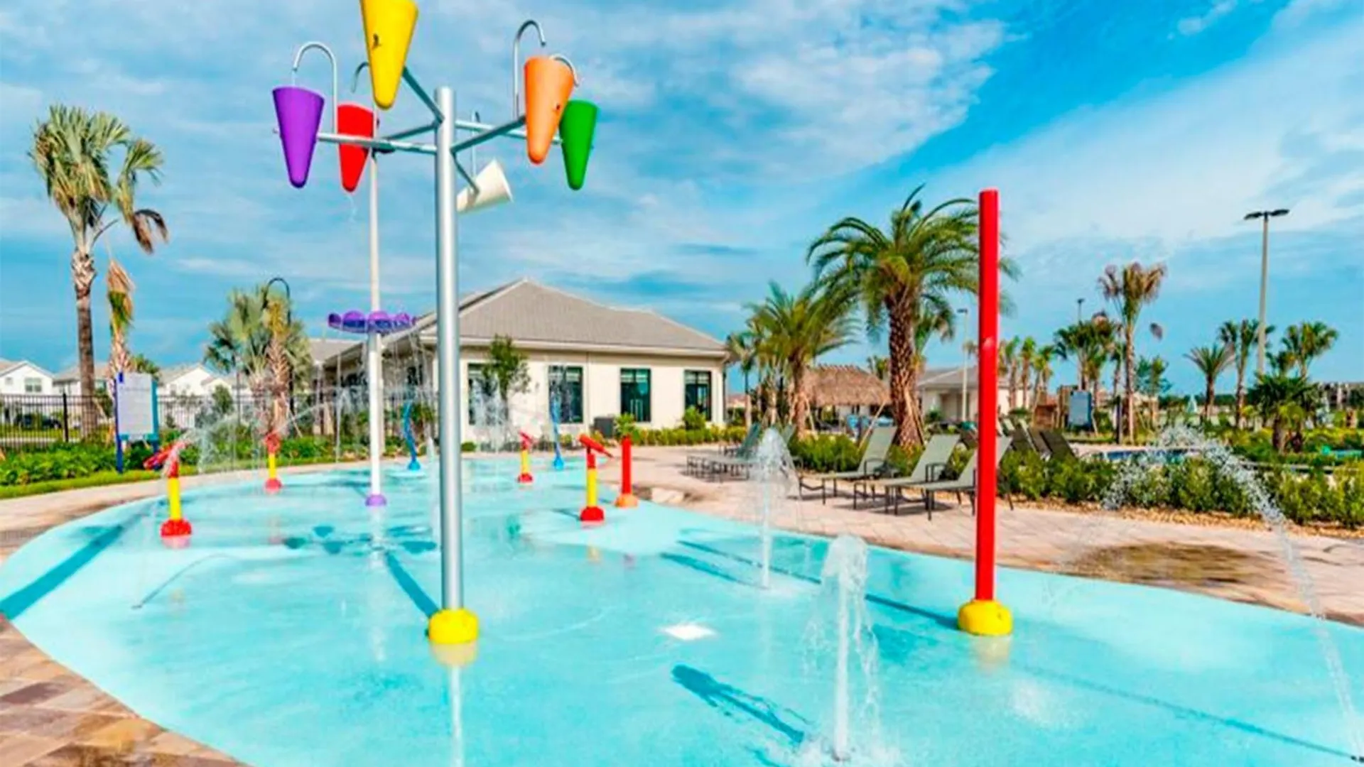 Vakantiehuis Renewed Luxury Townhouse With Private Pool *