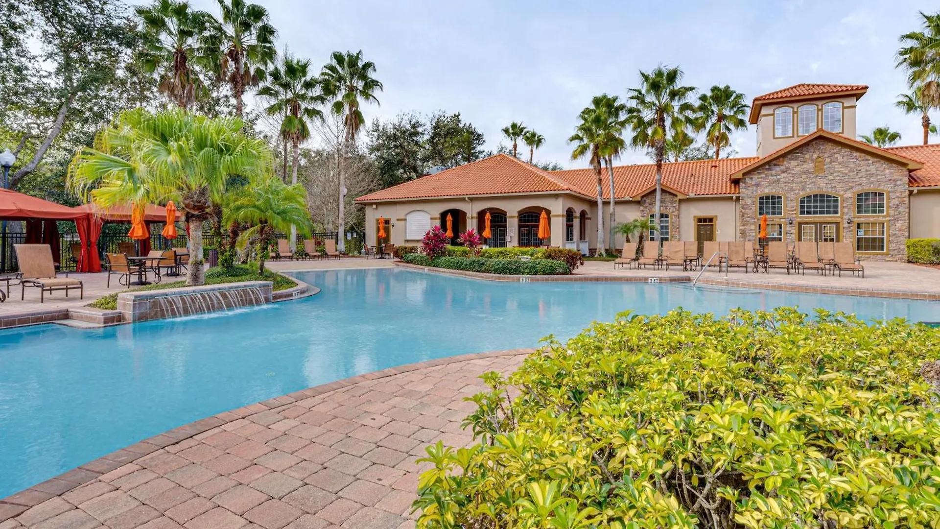 Tuscana With Access, 10 Mi To