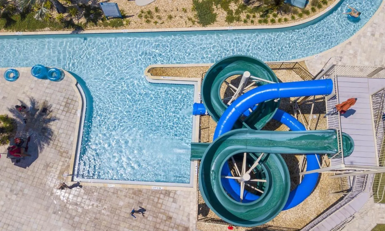 Holiday home 5br Townhouse Near Pool