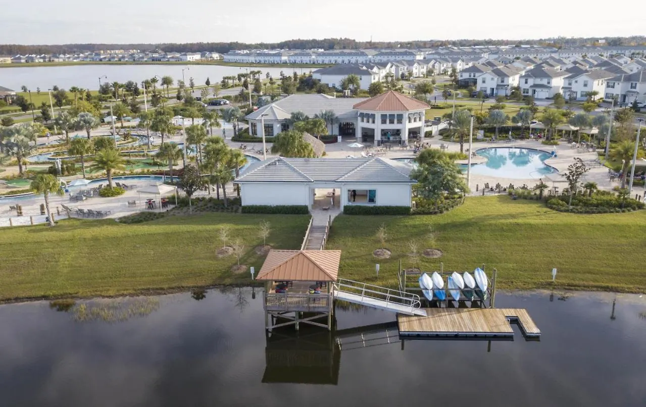 5br Townhouse Near Pool * Kissimmee
