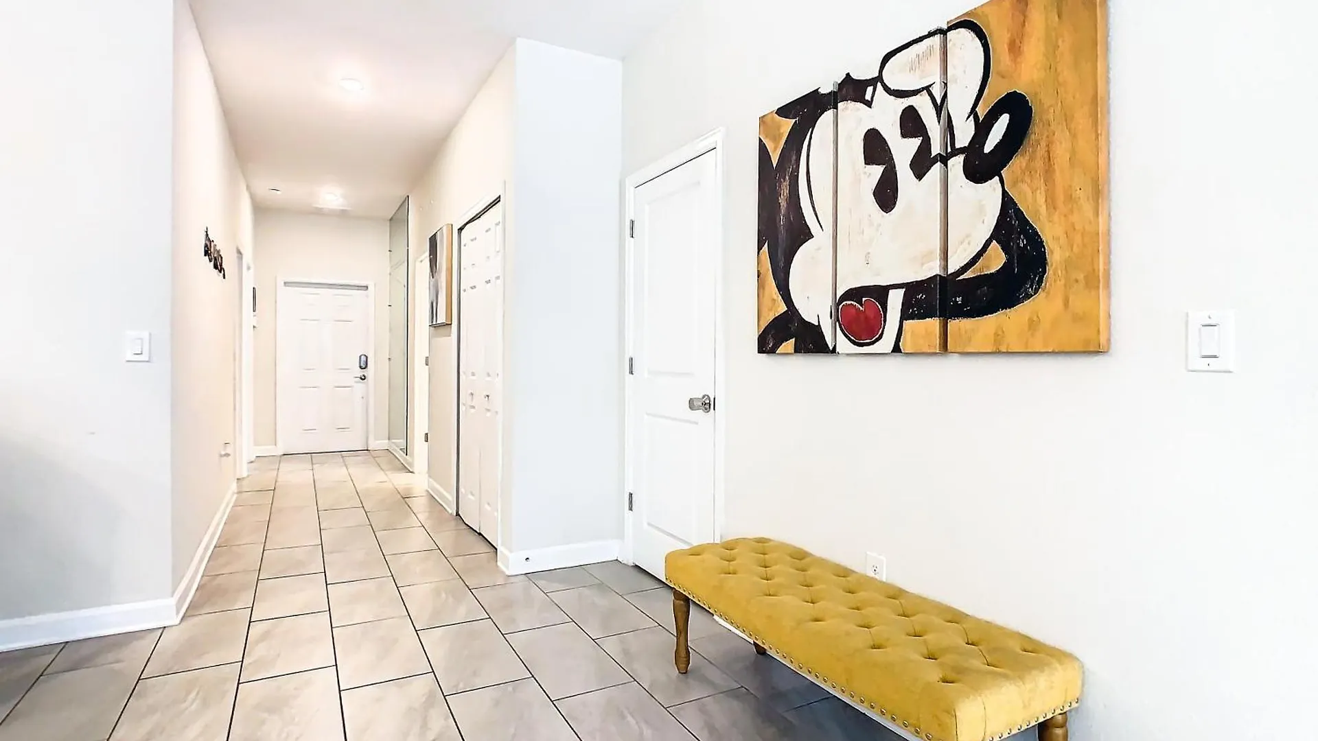 5br Townhouse Near Pool Holiday home *