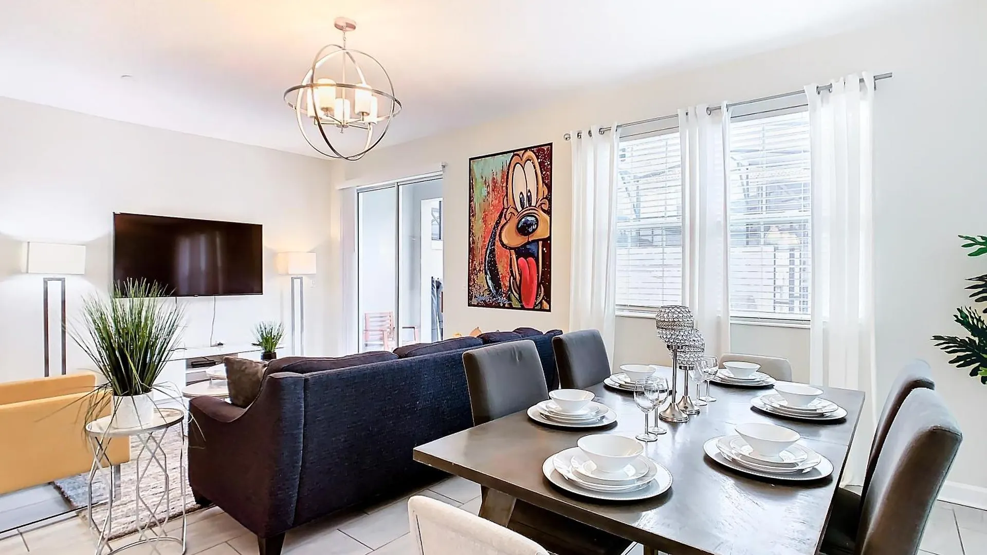 5br Townhouse Near Pool Holiday home
