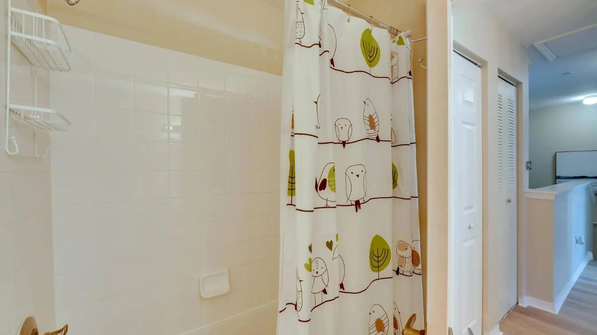 Haven Beautiful 3 Bedroom Th In Gated Community
