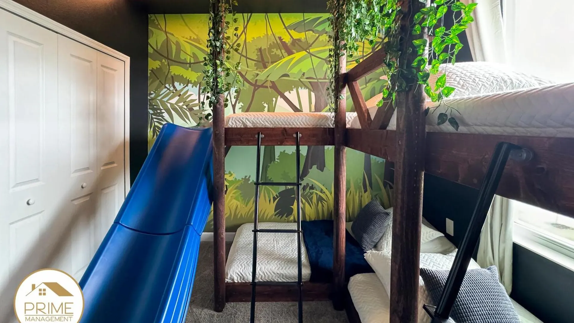 New Luxurious 6bd Pool & Near Tatil Evi Kissimmee