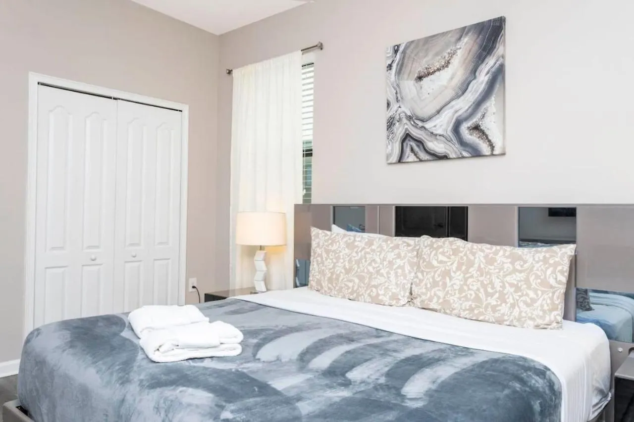 Βίλα Renovated House In Near