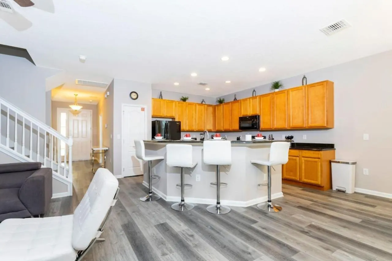 Renovated House In Near Βίλα