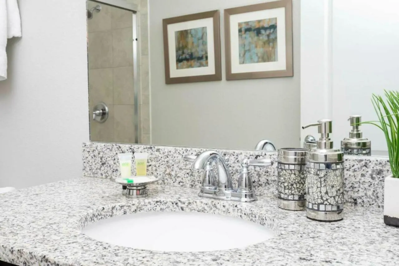 5 Bedroom 5 Bathroom Windsor At Westside 8900al Tatil Evi