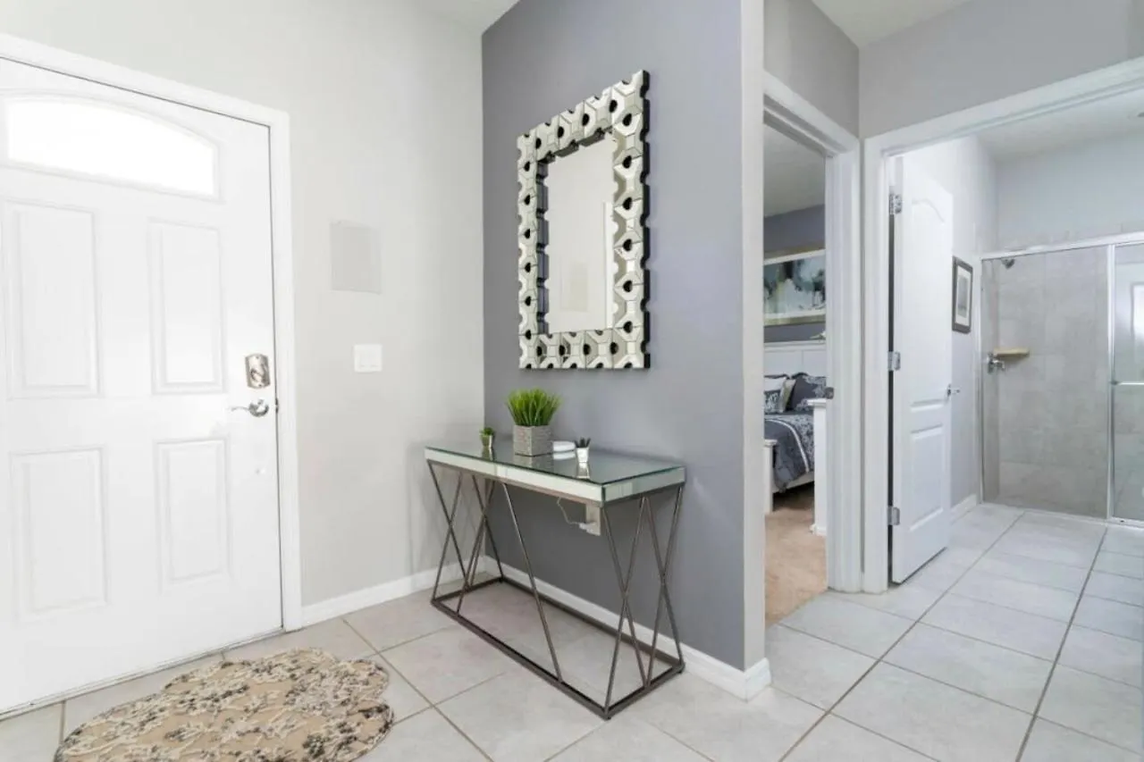 5 Bedroom 5 Bathroom Windsor At Westside 8900al *