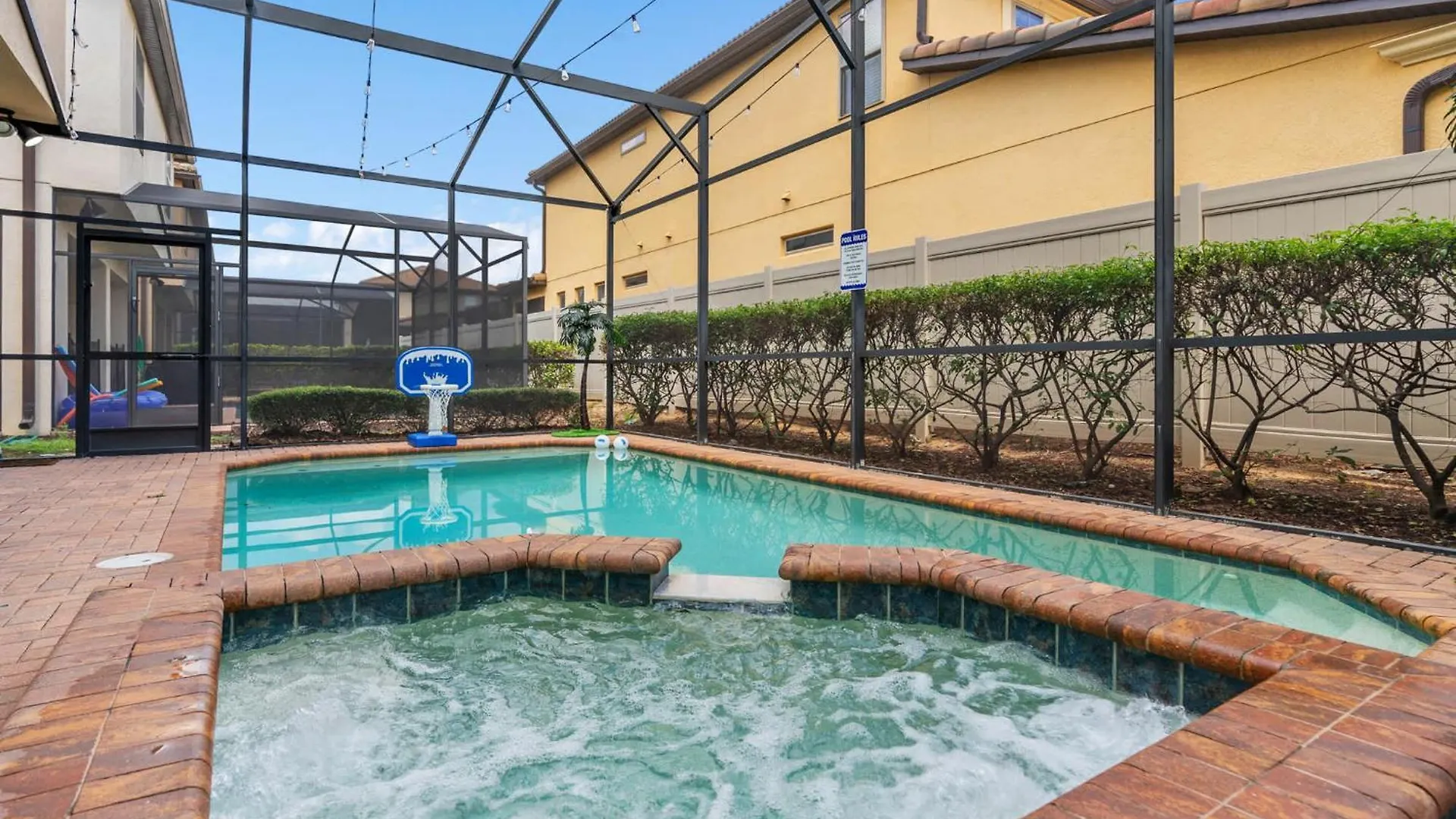 Free Heated Pool Game 9mi كيسيمي