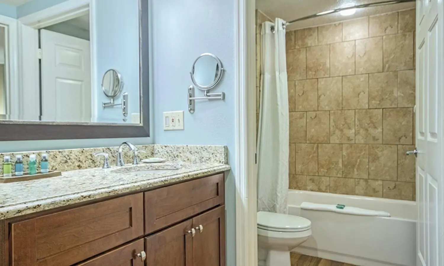 Beautiful Of Cypress Palms 1bd Near Lakefornt Park *