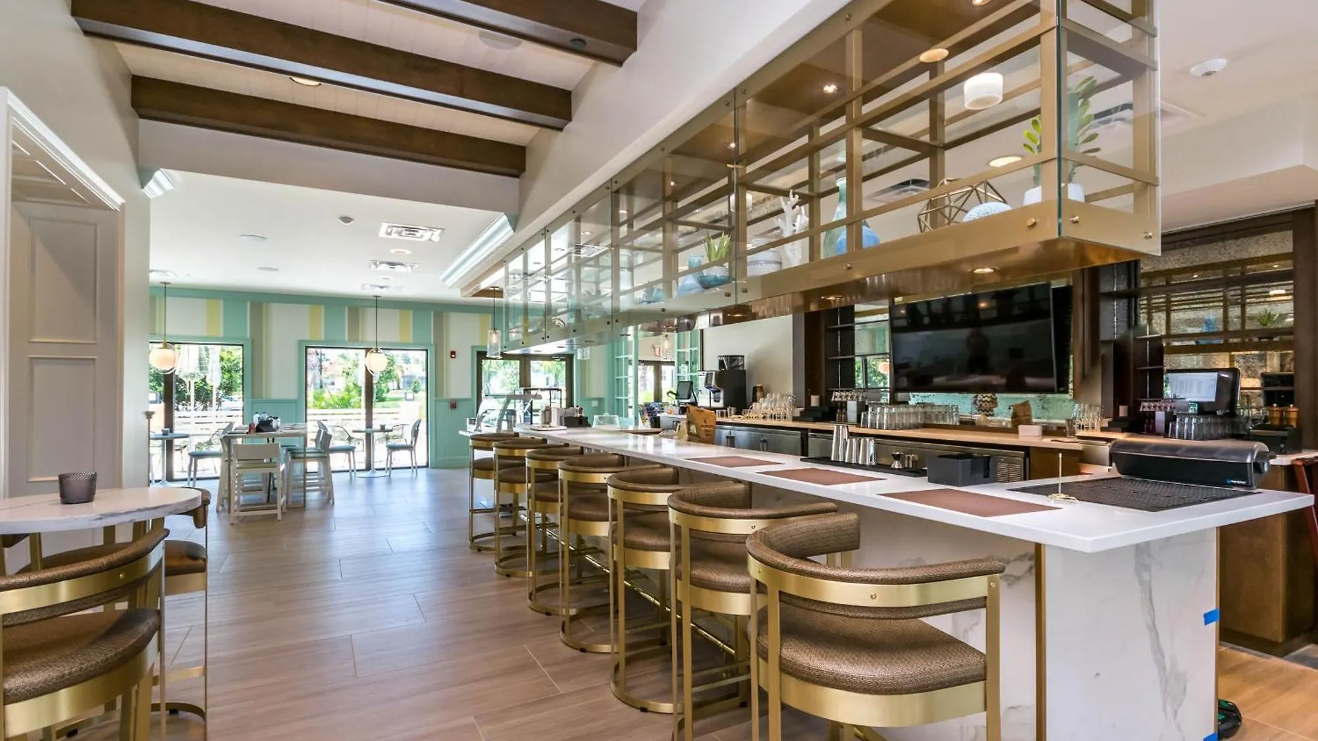 Holiday home Upstay - Solara Retreat W Pool And Hot Tub *