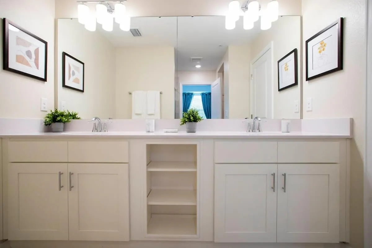 Nyaraló Luxurious 2 Bd Close To @ Storey 204p *