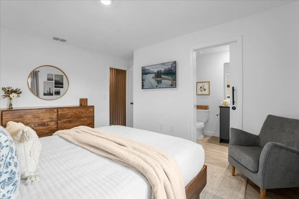 Holiday home 3 Bedrooms- 3 Bathrooms- The Hub 3248 Tt *