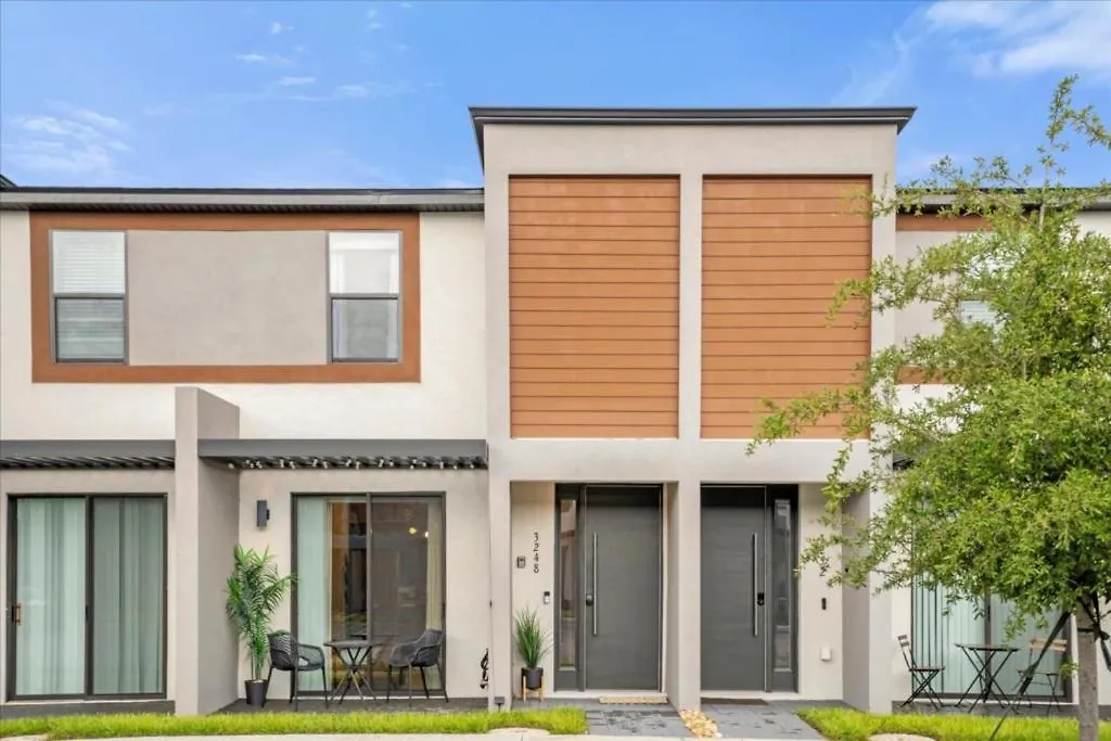 3 Bedrooms- 3 Bathrooms- The Hub 3248 Tt * Kissimmee