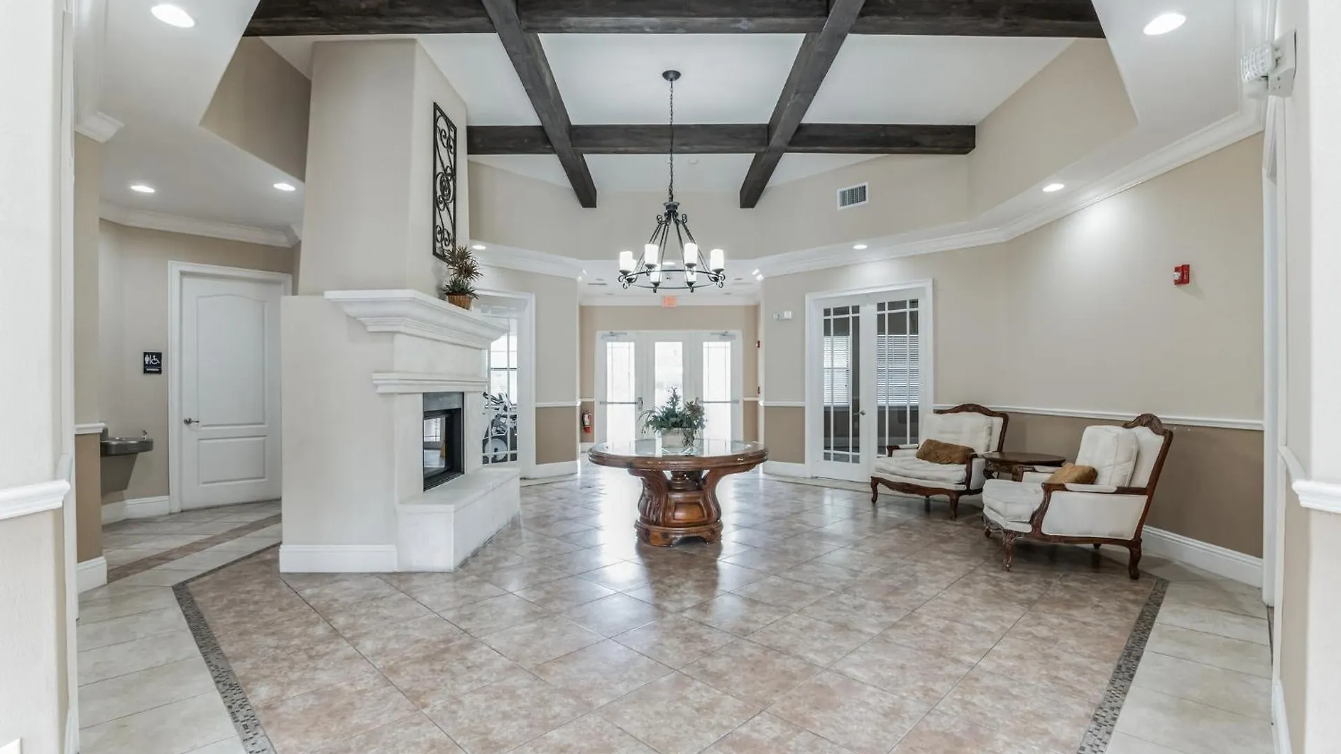 Family Friendly With Pool,spa & Gym Near