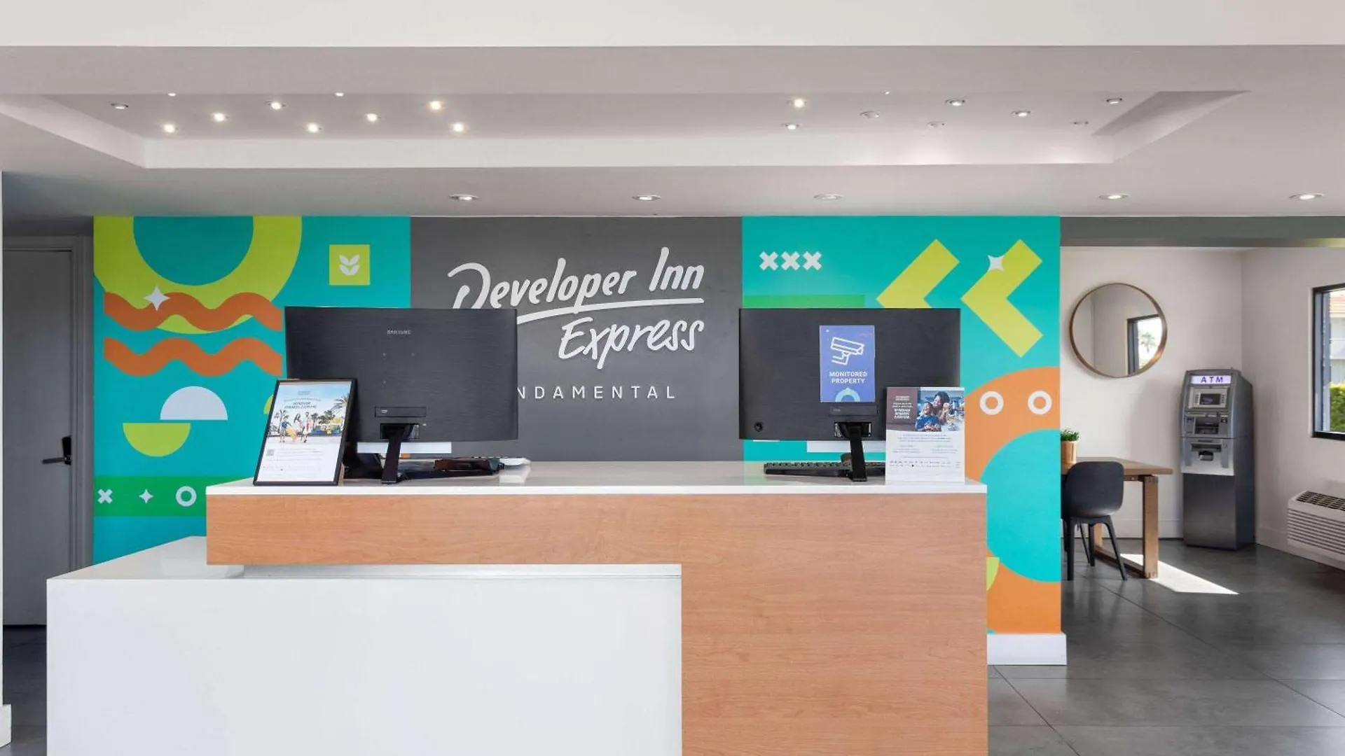 Hotel Developer Express Fundamental, A Travelodge By Wyndham Kissimmee
